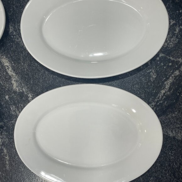 SOLD - Williams Sonoma Oval 11 1/2 inch Steak Plate Chop Plate, 2 Plates, - Picture 5 of 10